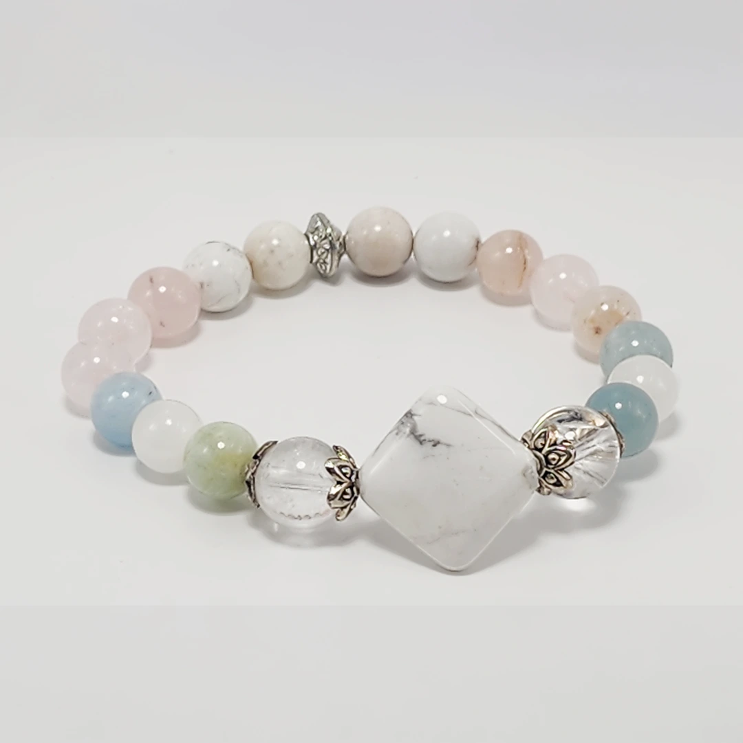 HOWLITE + CLEAR QUARTZ +AQUAMARINE +ROSE QUARTZ + MOONSTONE +SELENITE